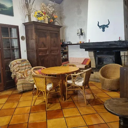 샬레 Beau En Vallee D'ossau 라헝스